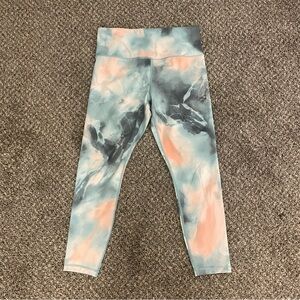Athleta Elation printed 7/8 leggings size medium tie dye